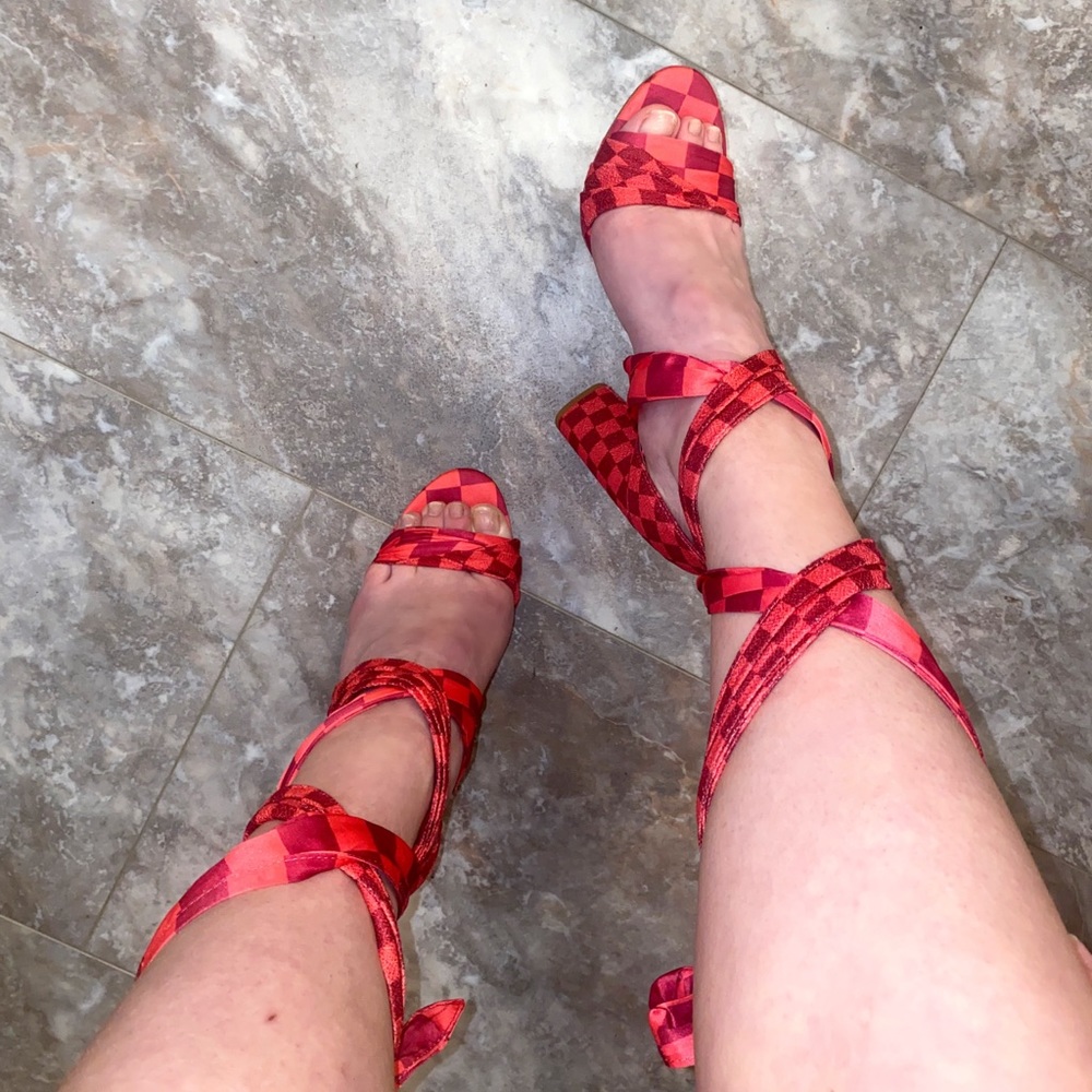 Gianni Bini high heels in a beautiful racing red.